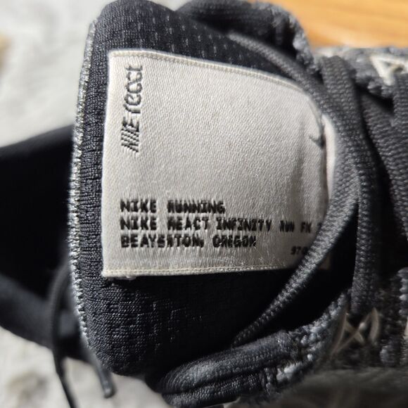 Nike React Infinity Run Flyknit 3 Womens 11 Premium Black Zebra Iridescent Shoes - Picture 10 of 11